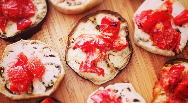 eggplant pizza melanzane vegan