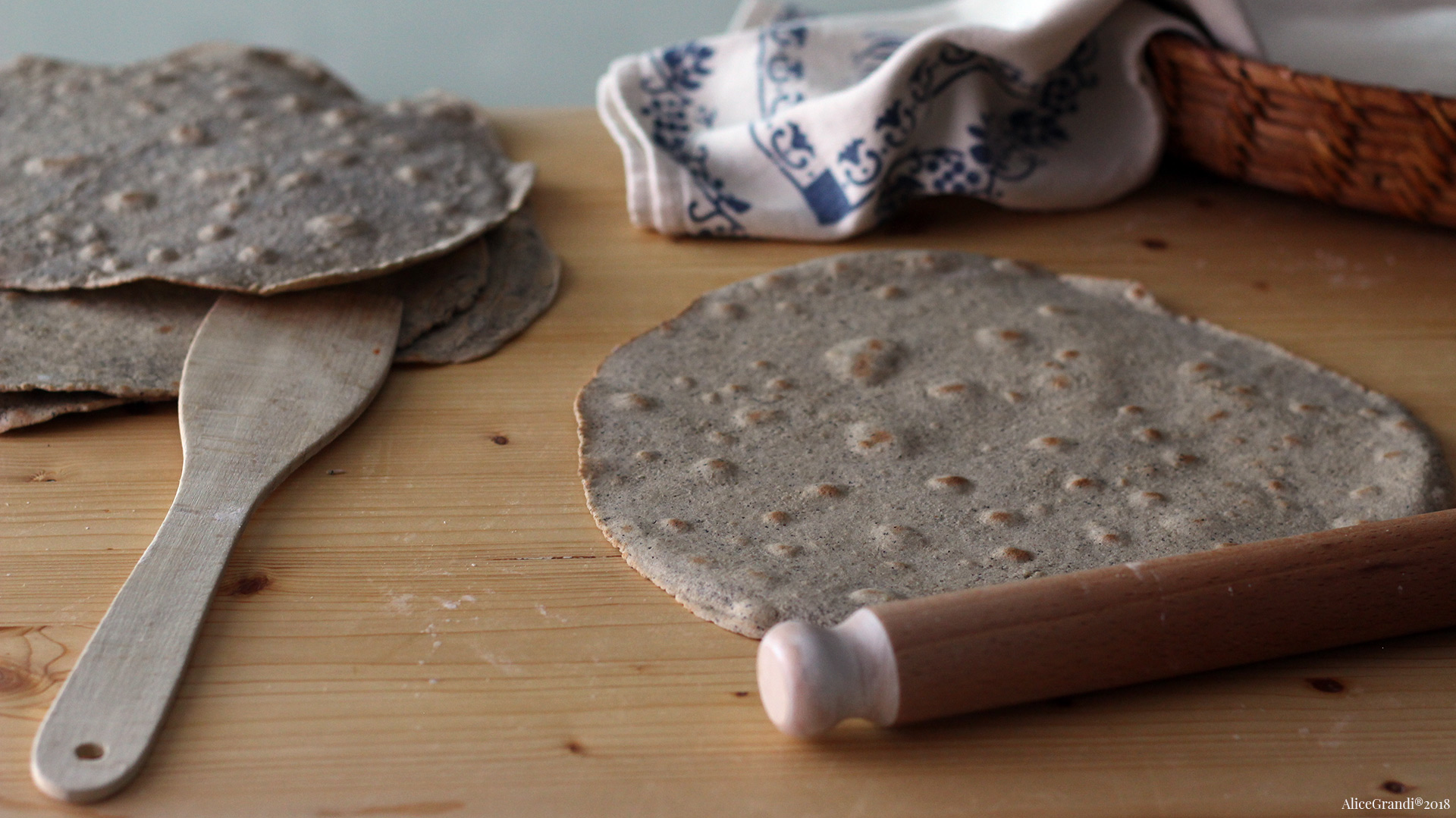 Piadina senza glutine con olio e farine proteiche