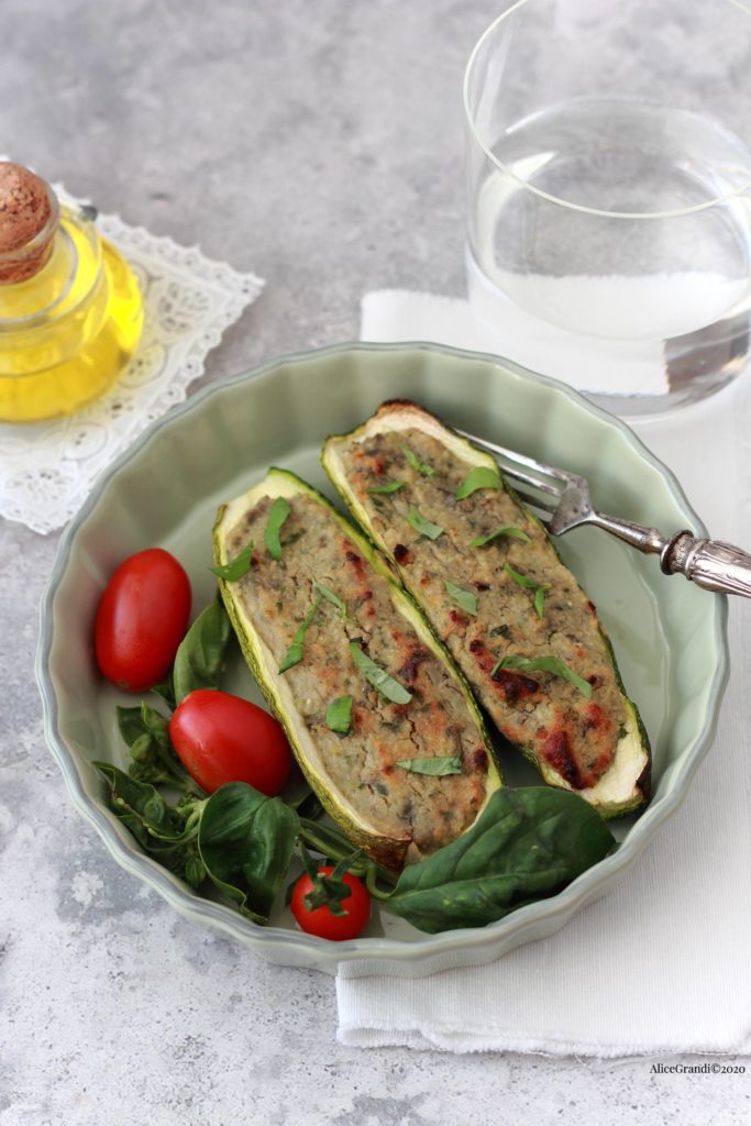 Zucchine ripiene al forno vegetariane: la mia ricetta light, veloce ...