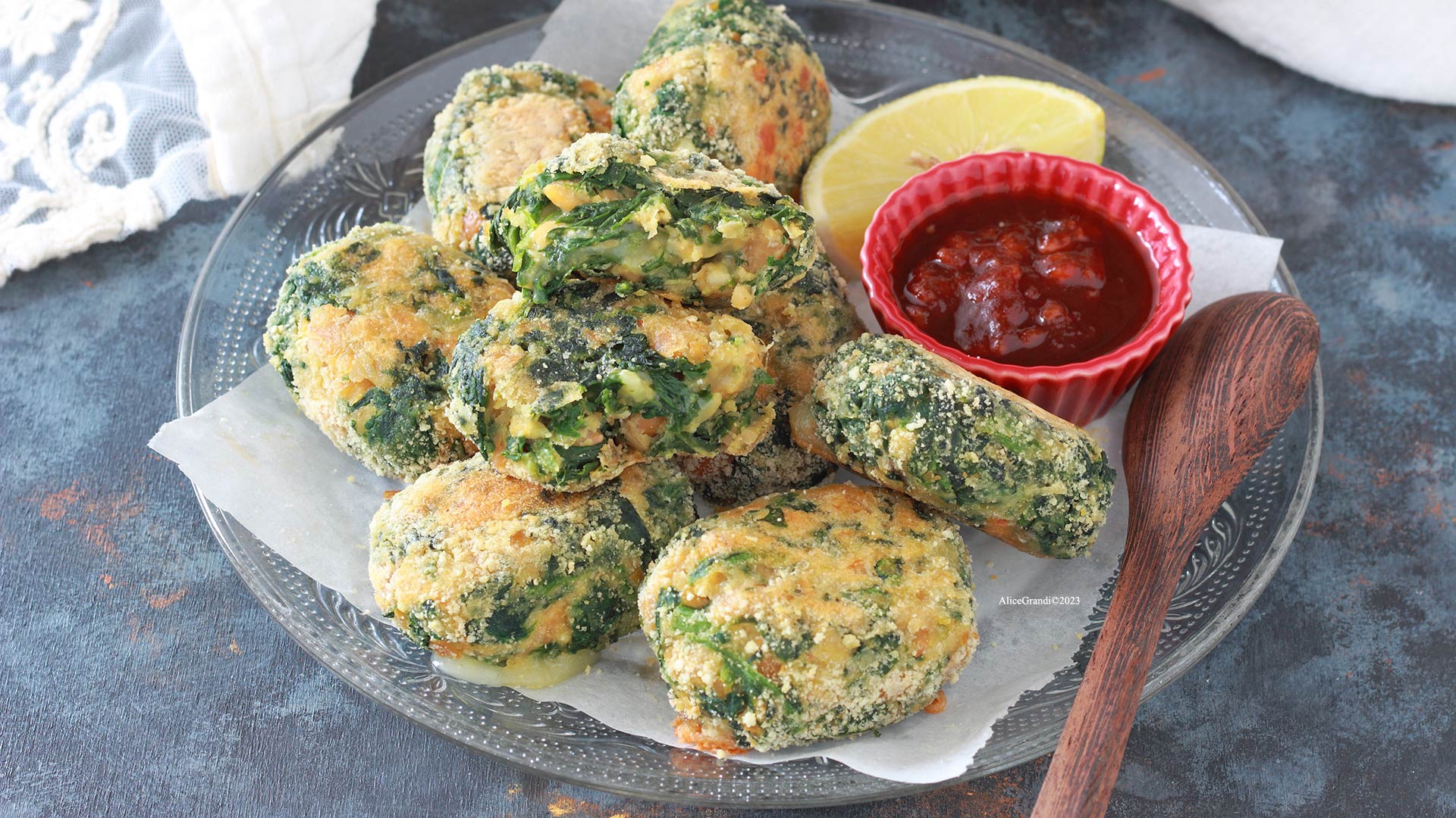 Polpette ceci e spinaci dal cuore filante
